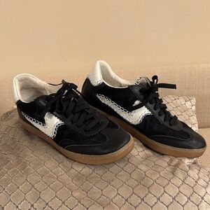 Black and White Sneakers with Gum Sole